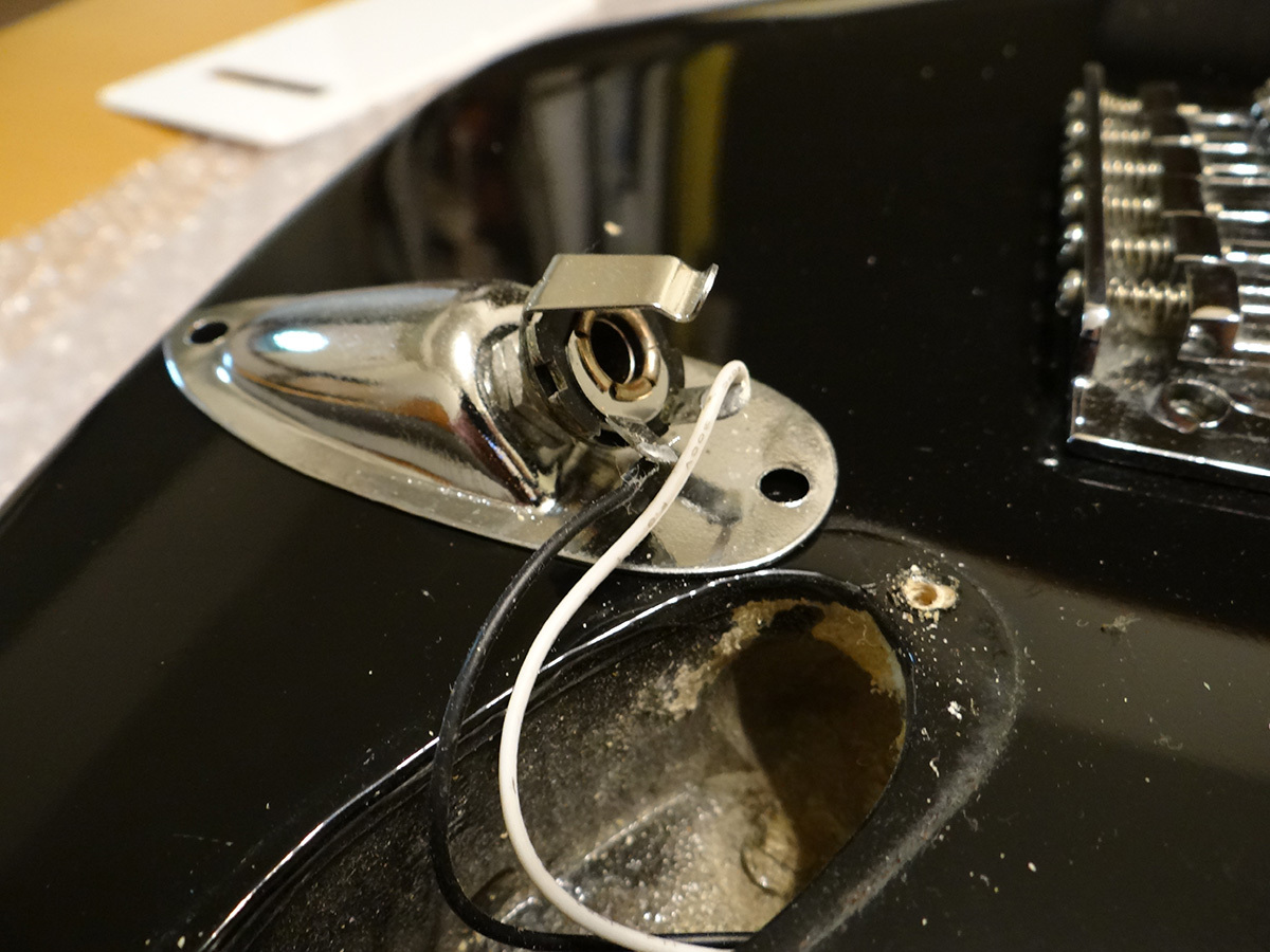 Legend LST-X改造記（その1）: ギターとバンドで苦労するブログ